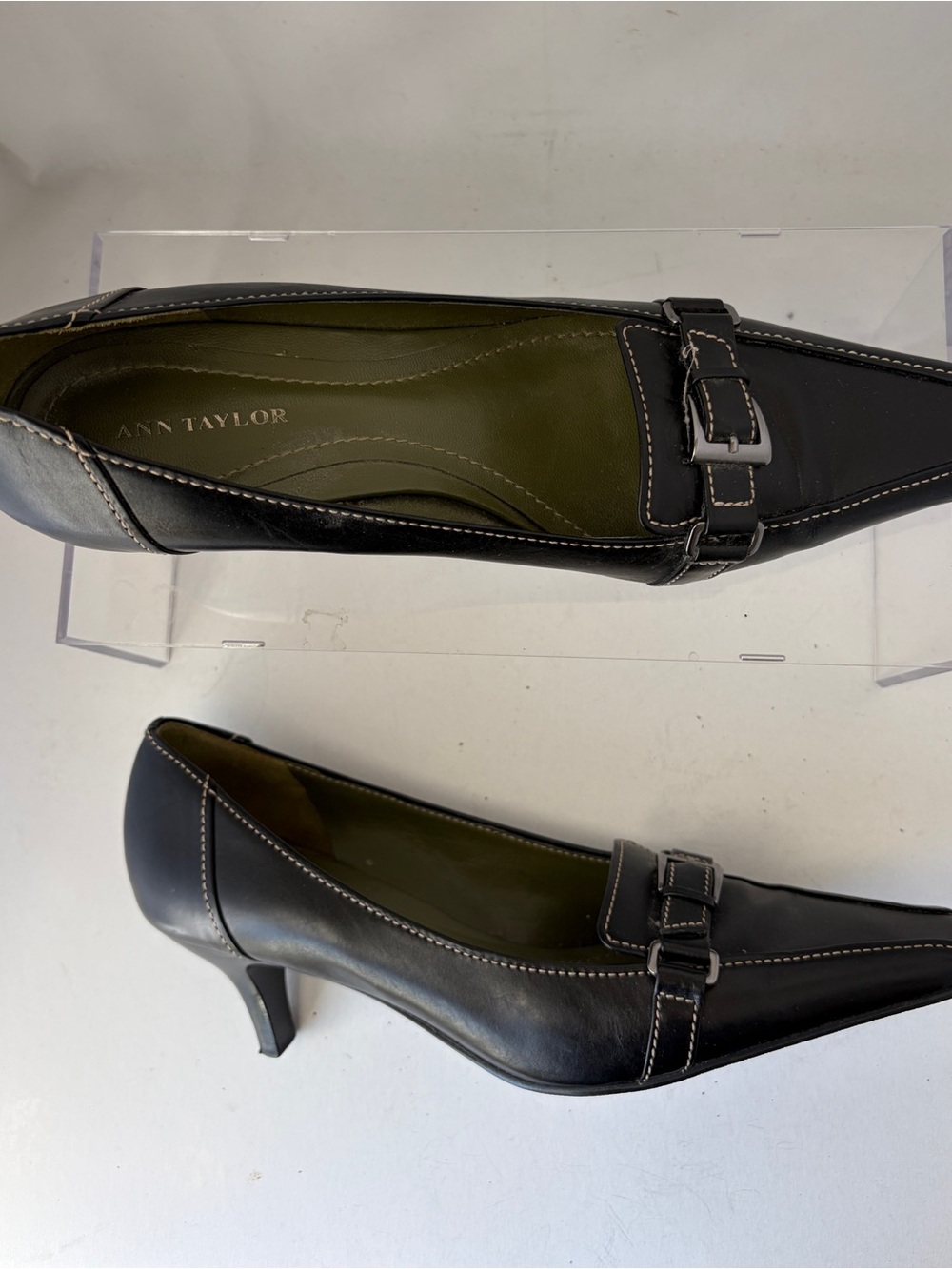 Ann Taylor Leather Pointed Buckle Kitten Heels Dress Shoes; Black; Size 8